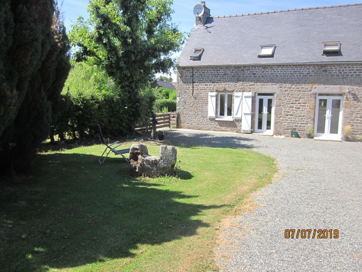 Villa La Forge à Couesmes-vauce Extérieur photo